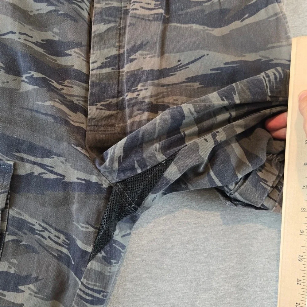 Hero Collection Utility Cargo Pants Mens 38x32‎ Gray Tiger Camo Tactical Outdoor